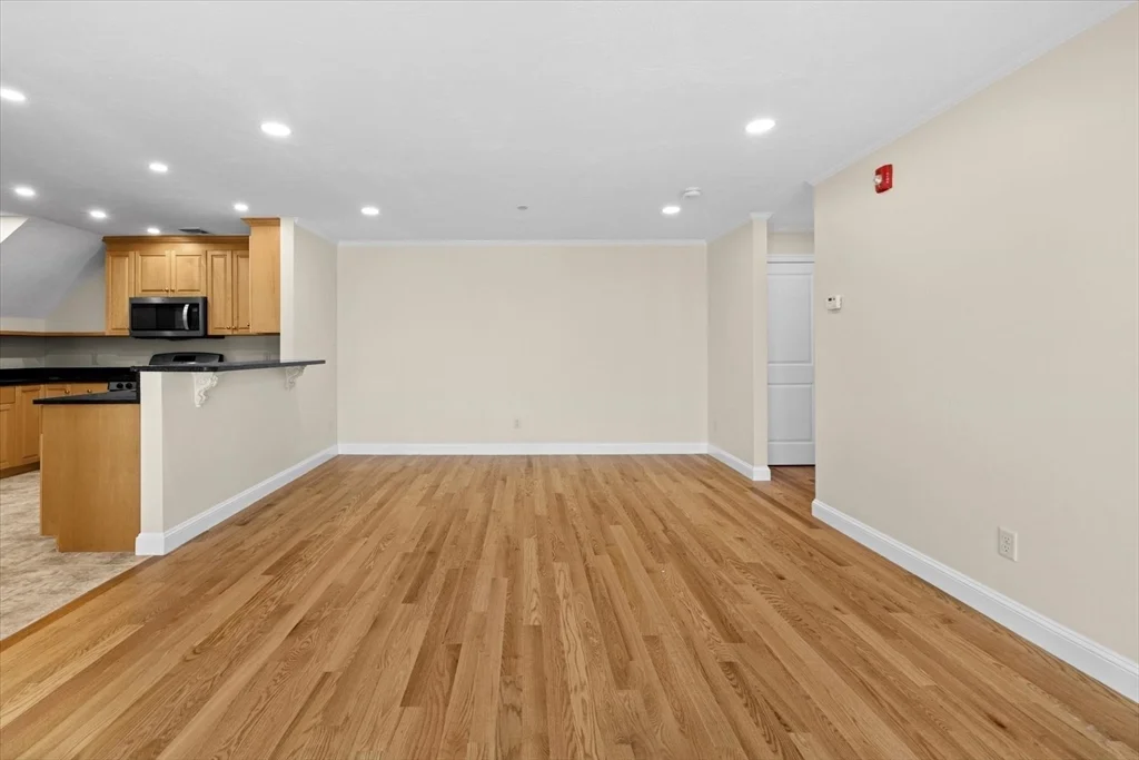 57 Dedham Ave, Needham