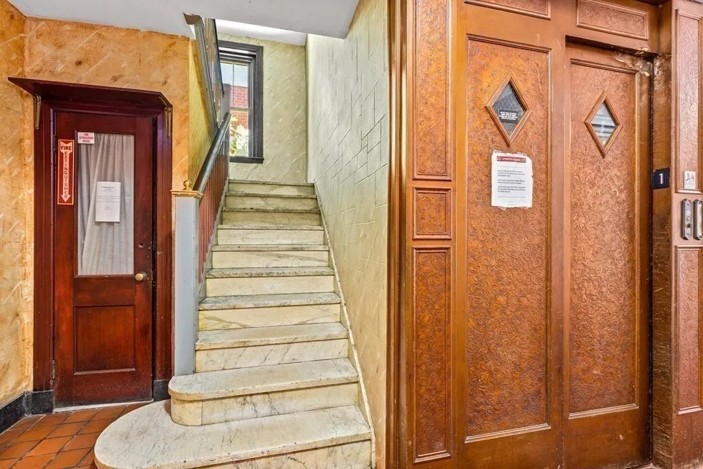 1945 Commonwealth Ave, Brighton