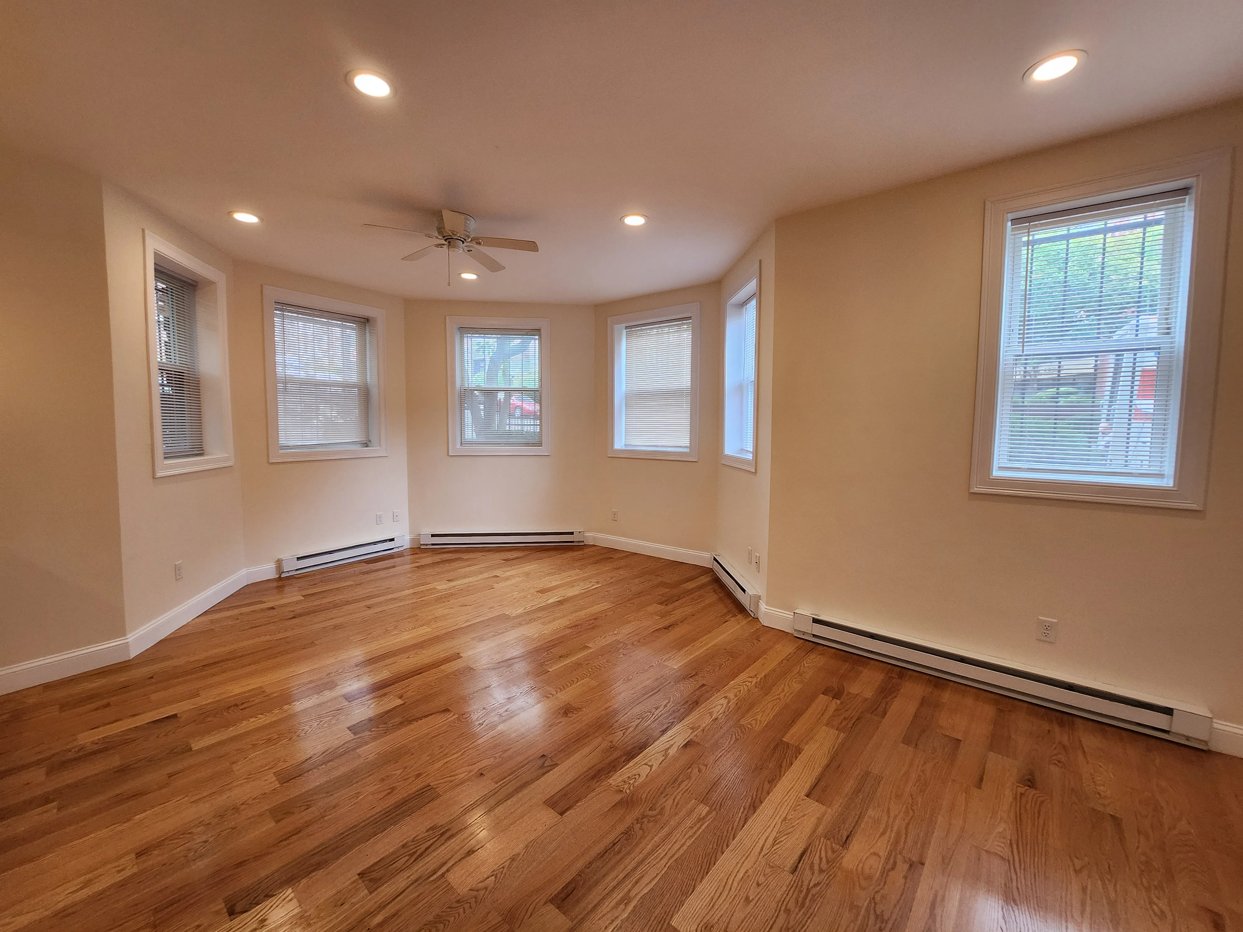 94 Brainerd Rd, Allston