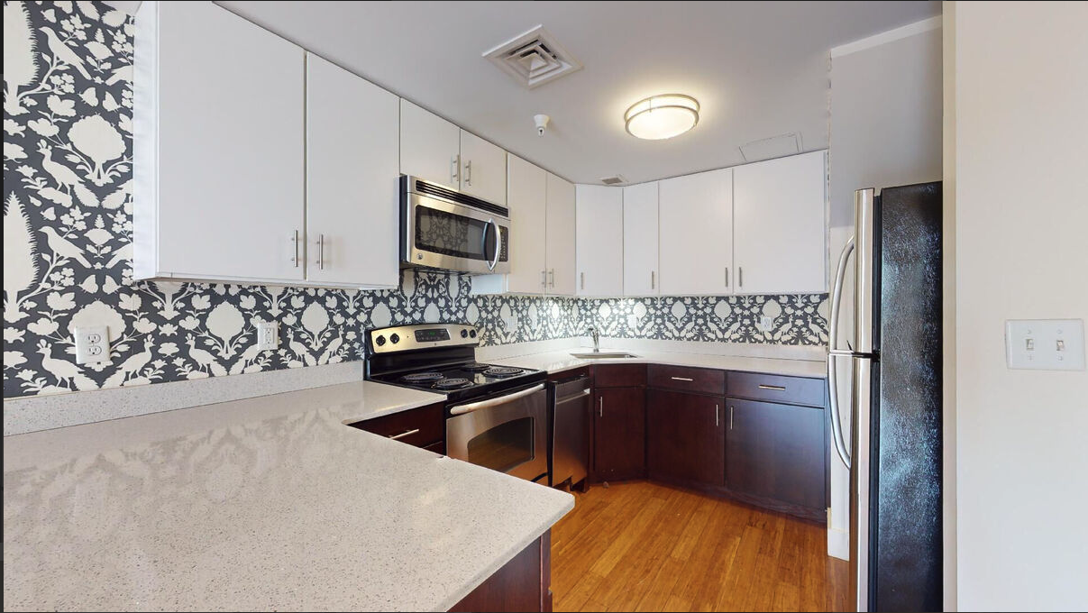 8 Winter St, Downtown