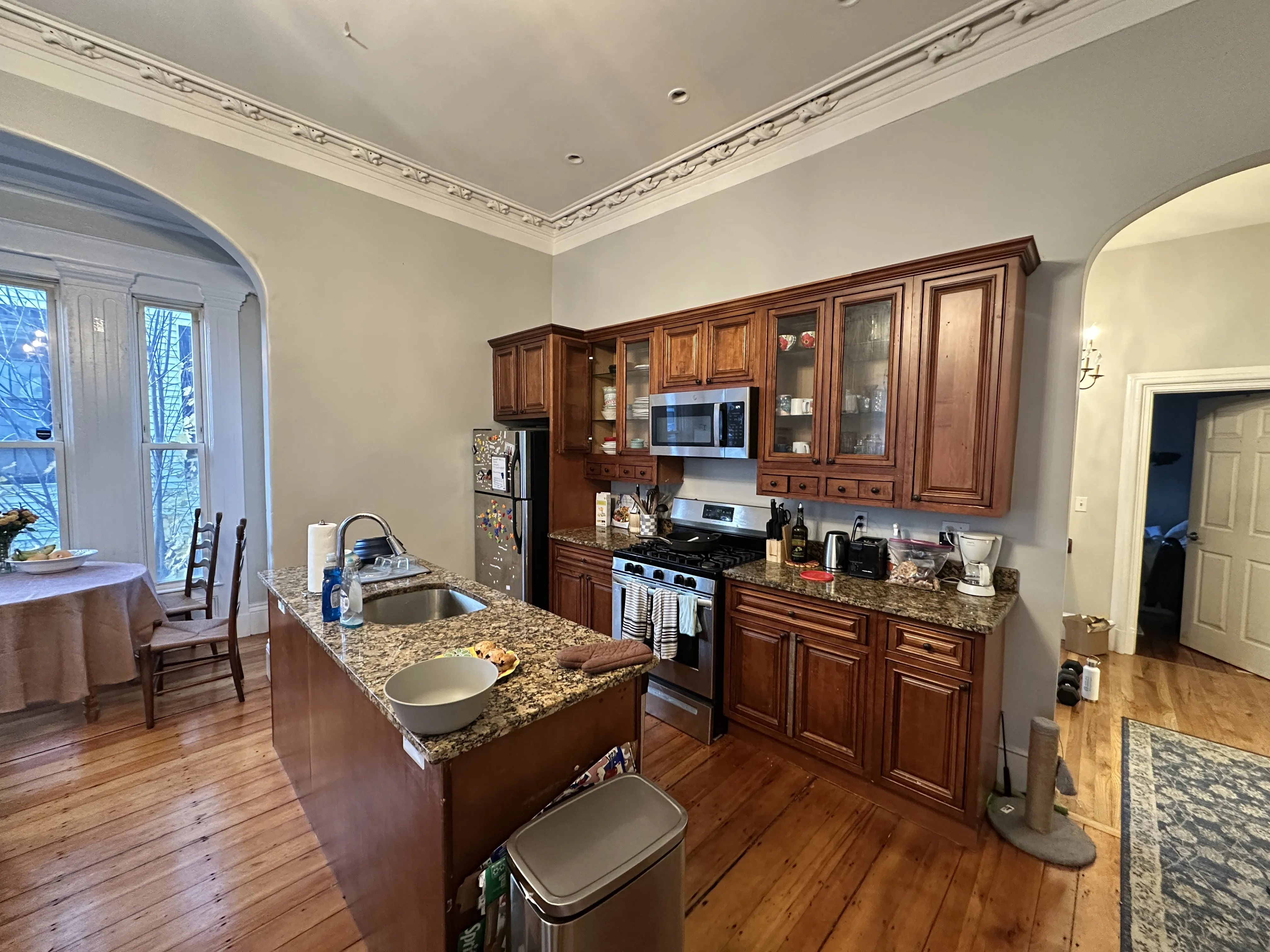 135 Hillside St, Mission Hill