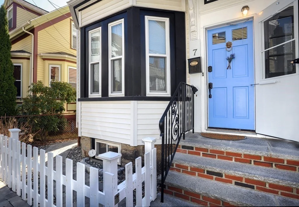 7 Lester Pl, Jamaica Plain