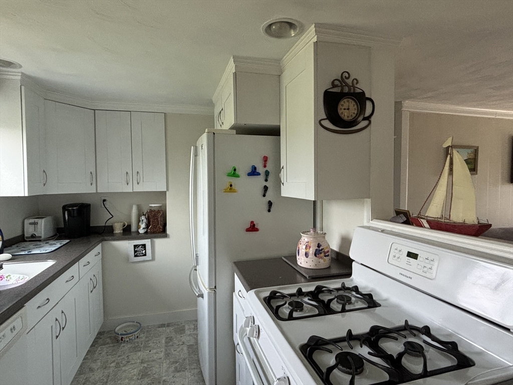 76 Bayberry Rd, Marshfield