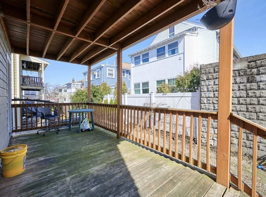 53 Fairfax St, West Somerville