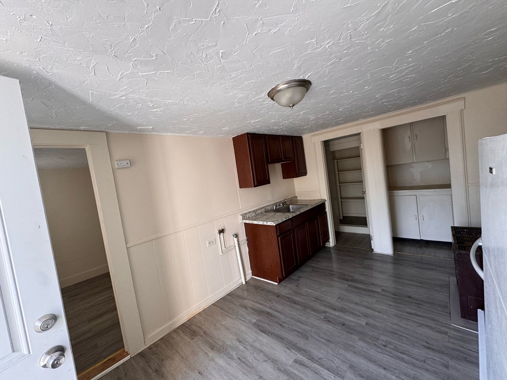 30 Chestnut, Fitchburg