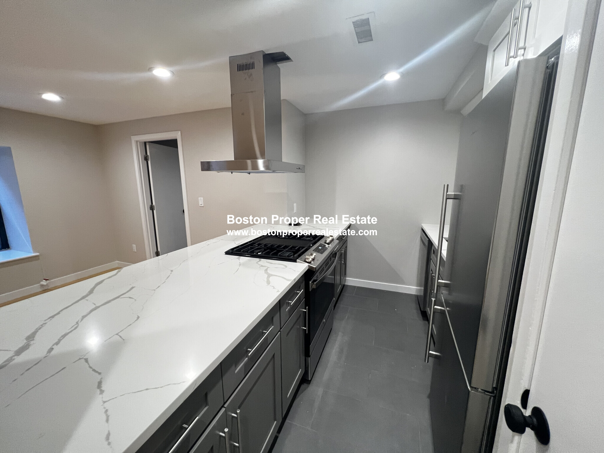 1661 Washington St, South End