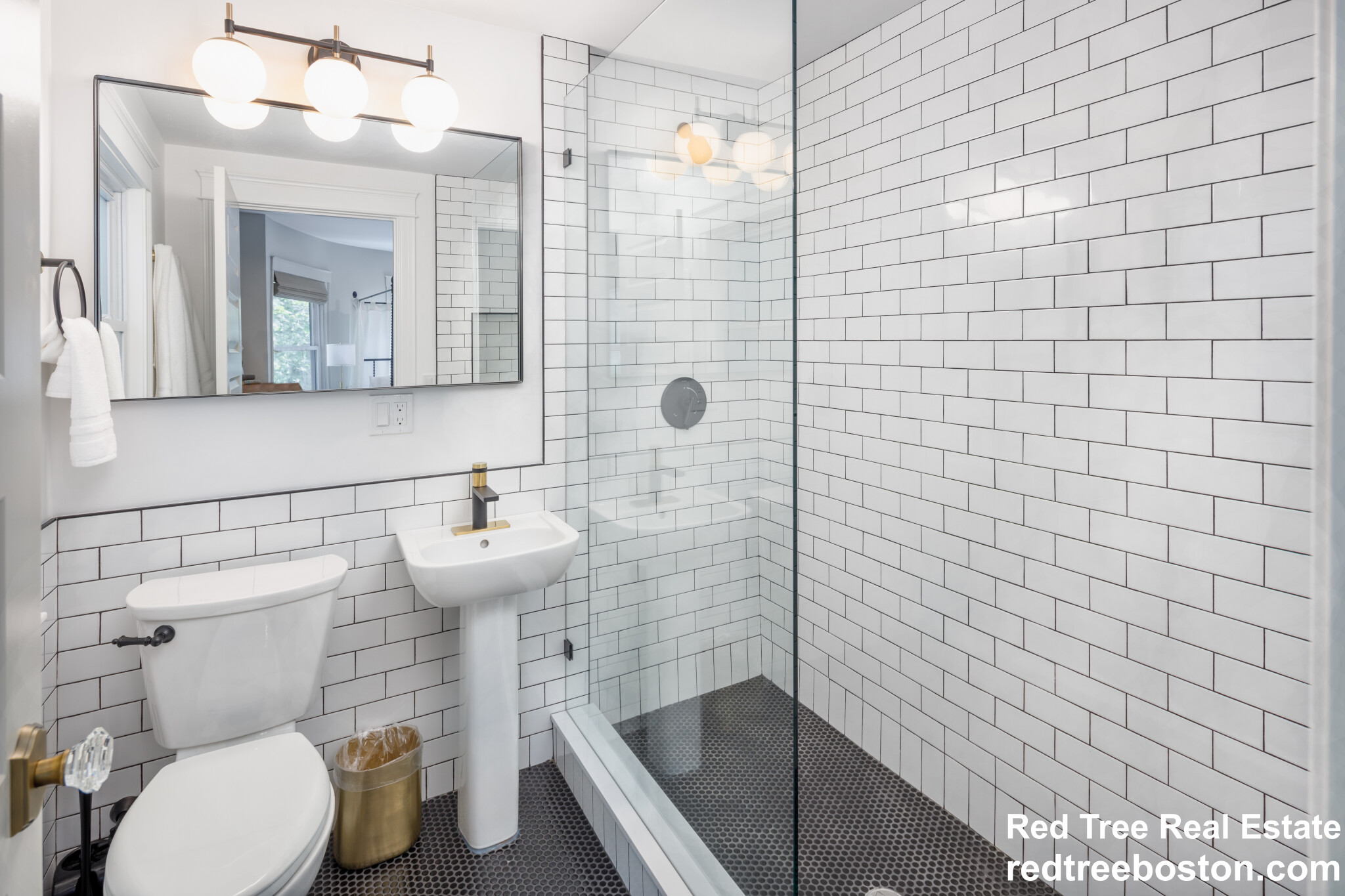 44 Winslow Rd, North Brookline