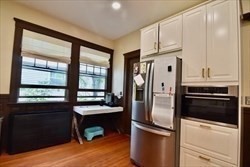 28 Brookledge, Dorchester