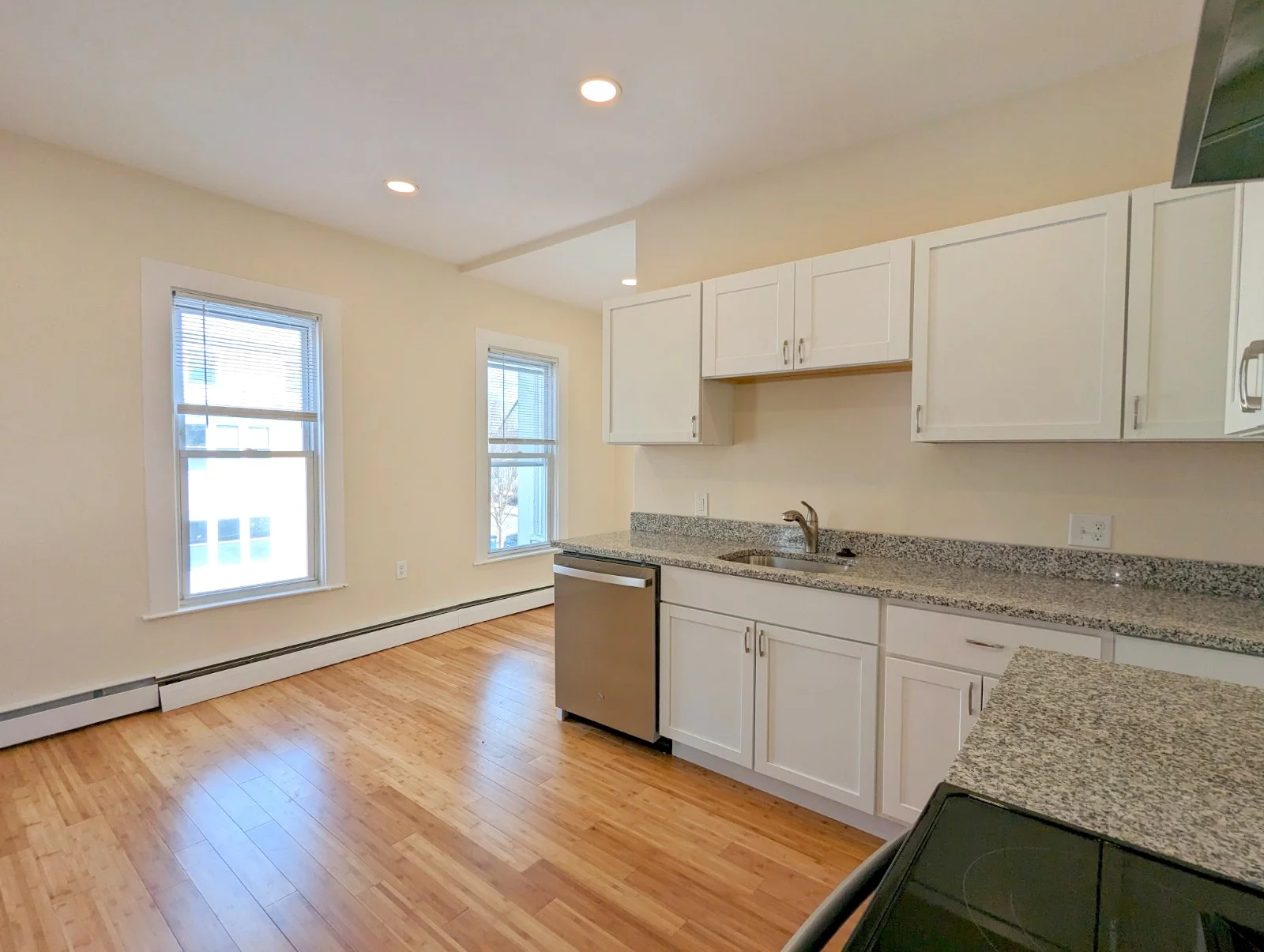 19 Cameron Ave, Teele Square