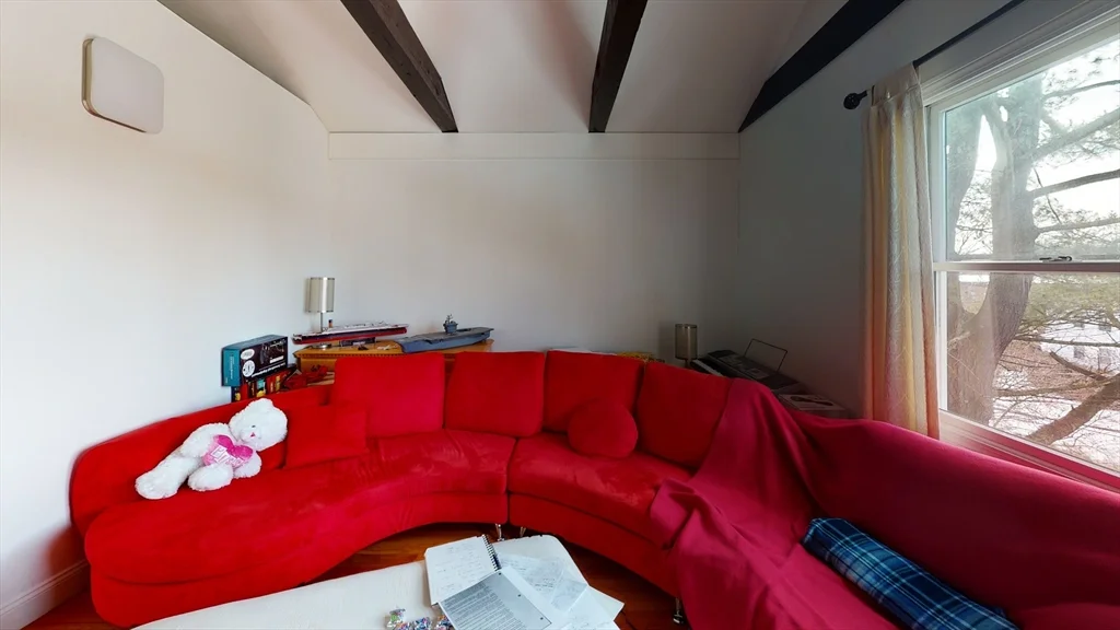 22-24 Broadlawn Park, Chestnut Hill