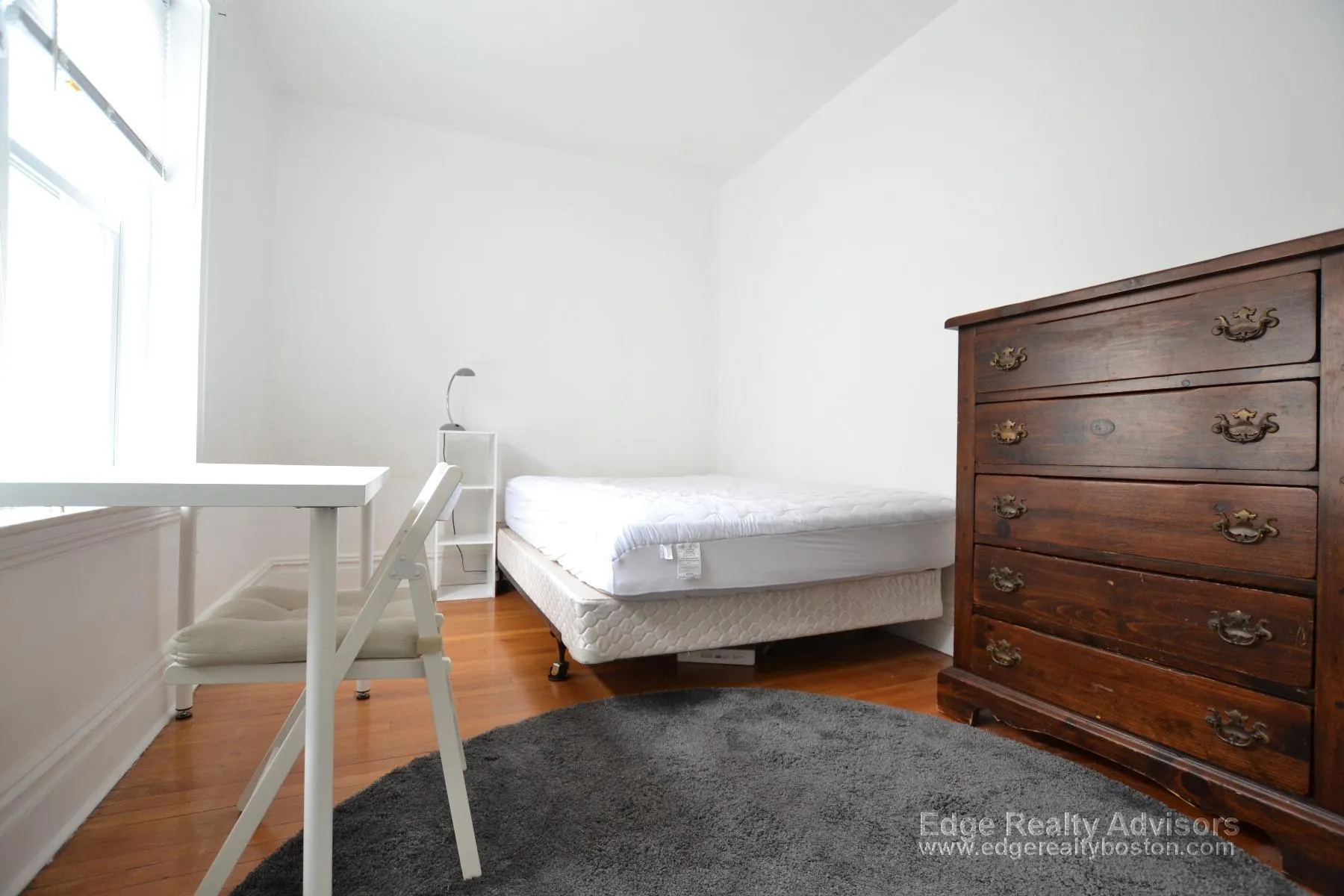 156 Coolidge St, Washington Square