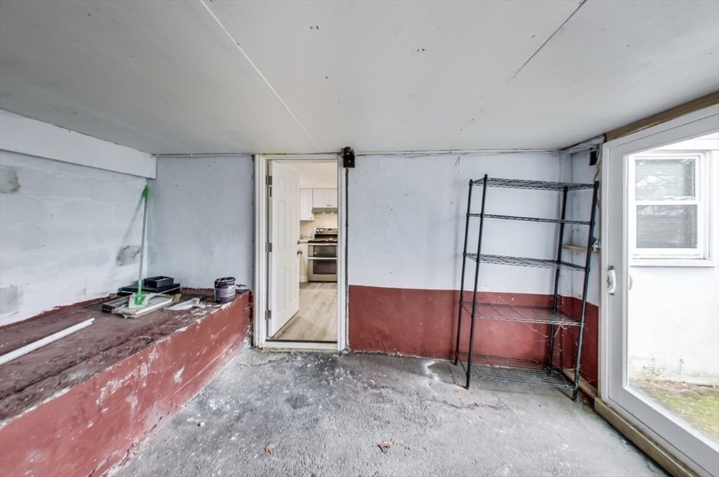 30 Hillside Ave, Malden