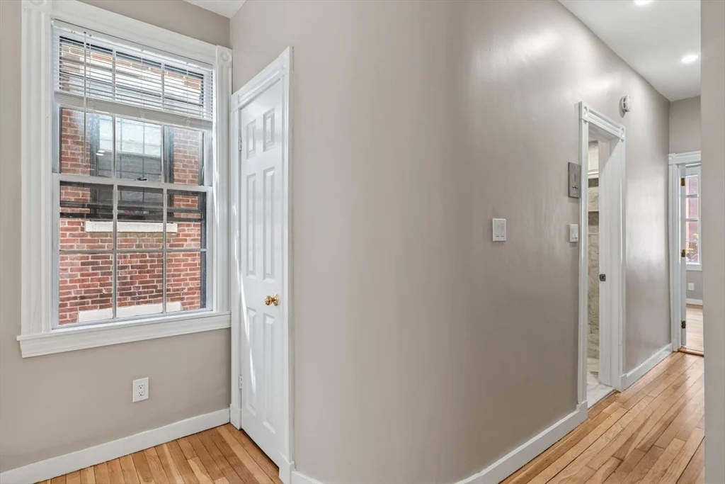 82 Phillips St, Beacon Hill