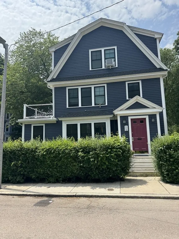 49 St John St, Jamaica Plain