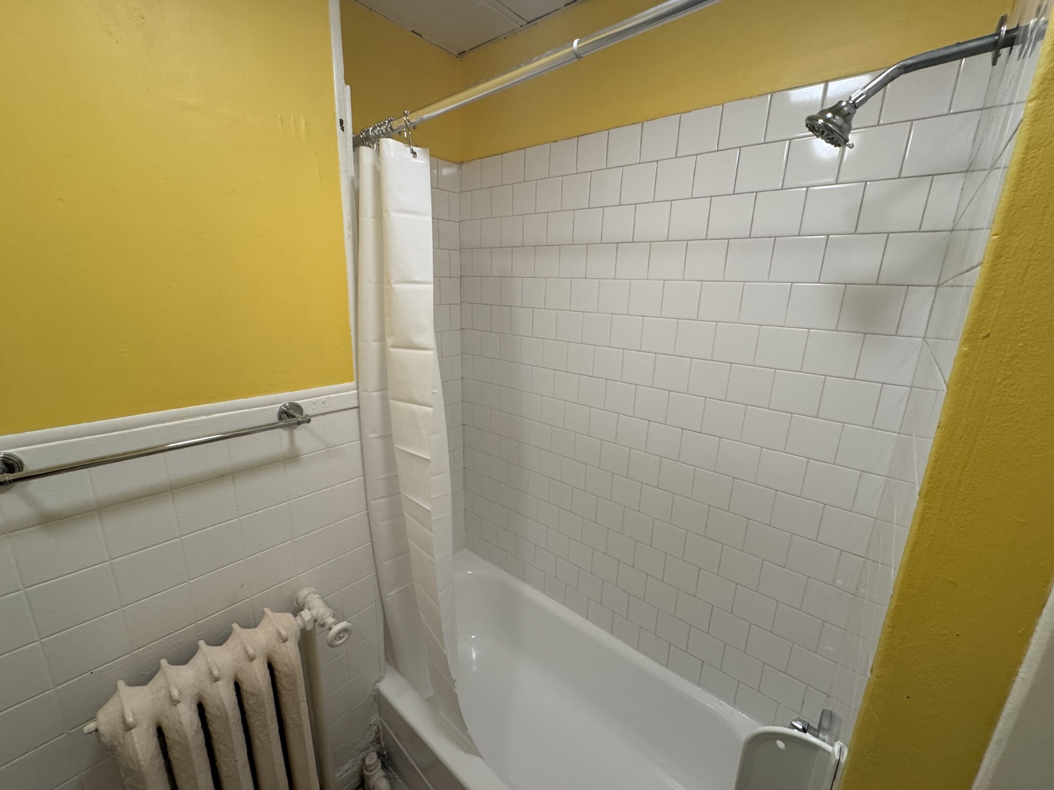 246 Highland Ave, Powder House Square