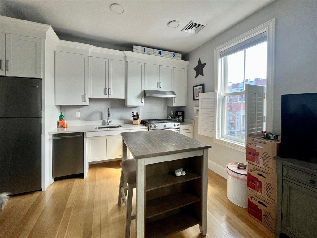 51 South St, Hingham