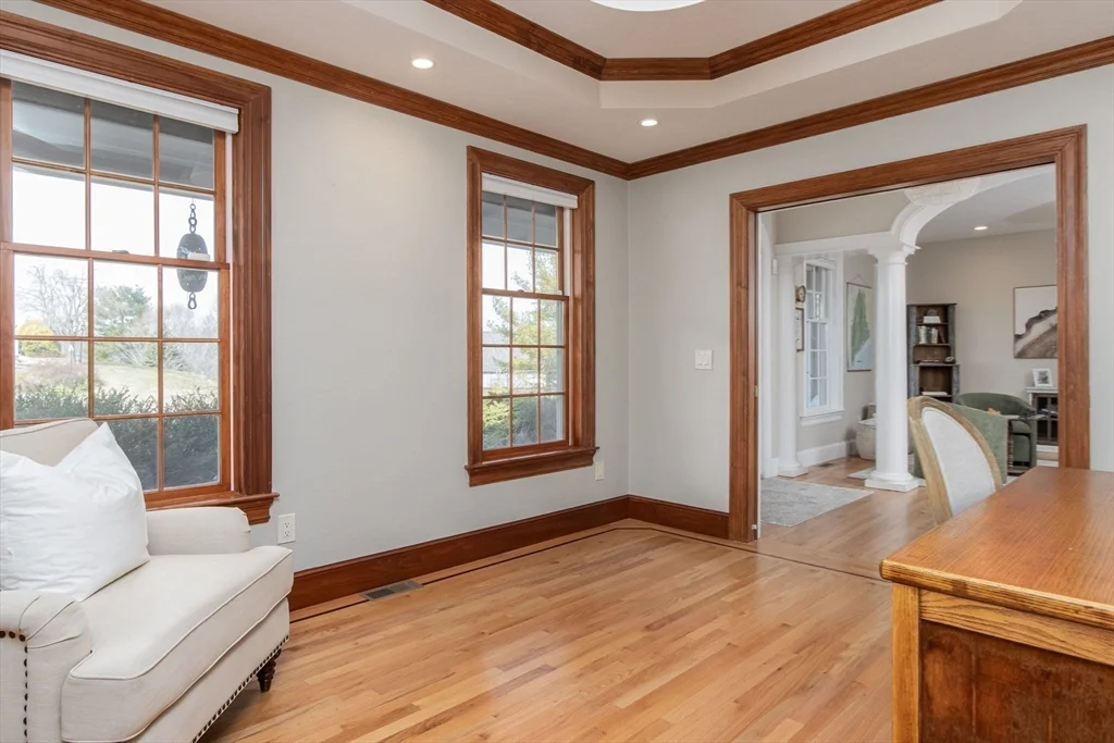 63 Skyfields Dr, Groton