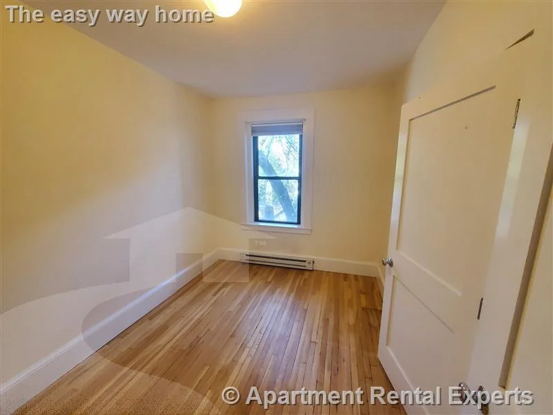 991 Massachusetts Ave, Harvard Square