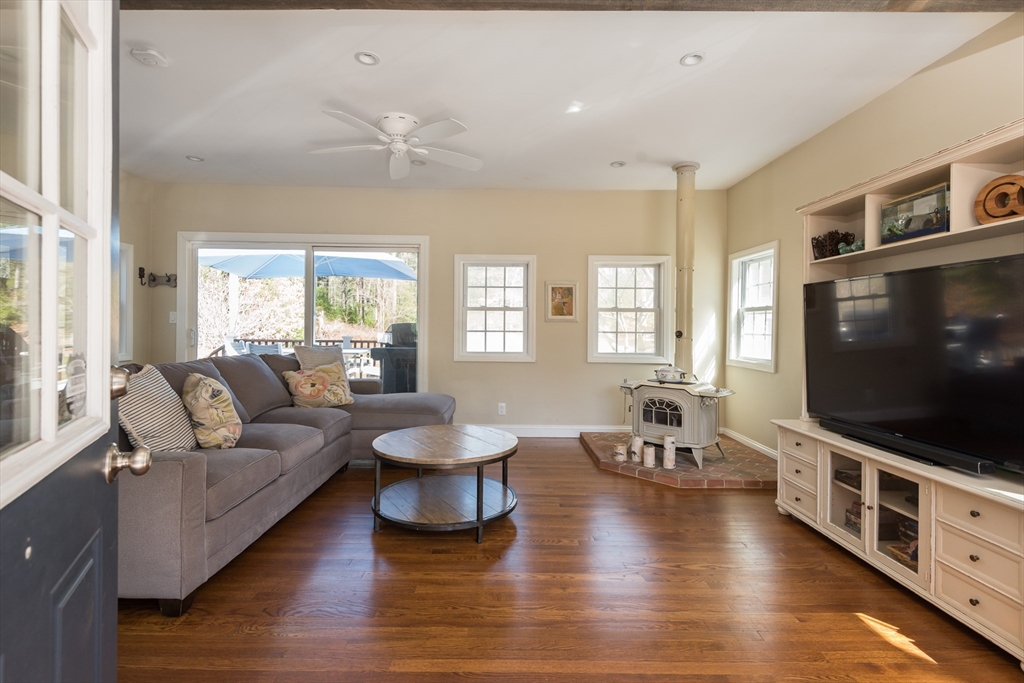 114 Standish St, Pembroke