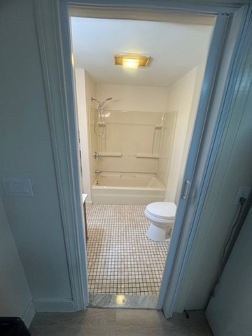 111 Arlington, Hyde Park