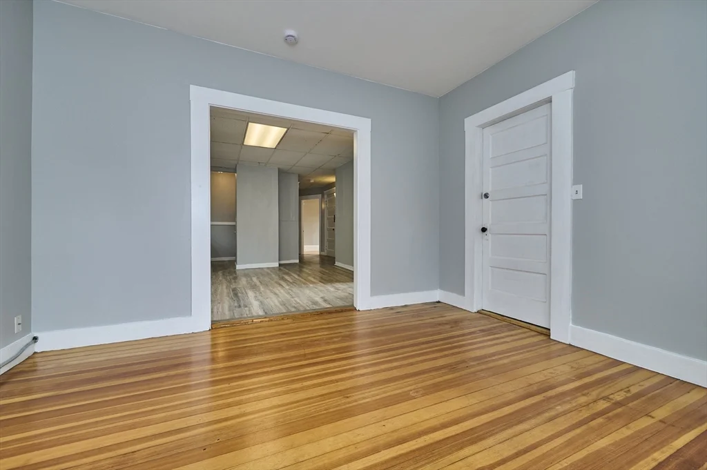 41 Salem St, Salem