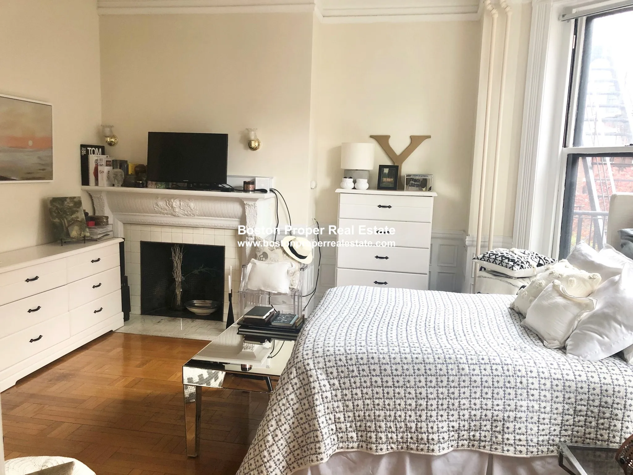 381 Commonwealth Ave, Back Bay