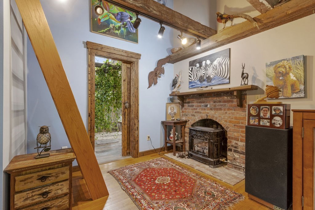 210 Washington St, Sherborn