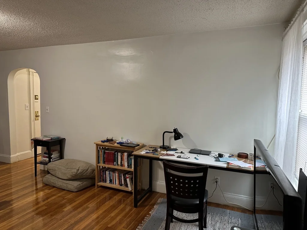 35 Tudor St, Diamond District