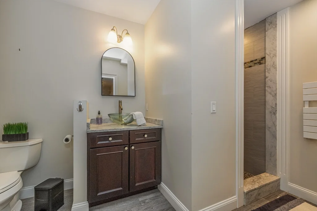 9 Washington Ave, Woburn