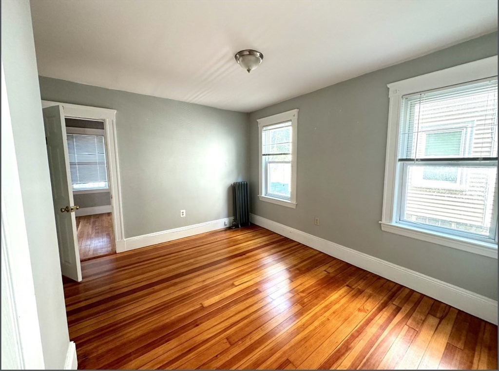 250 Hyde Park Ave, Jamaica Plain