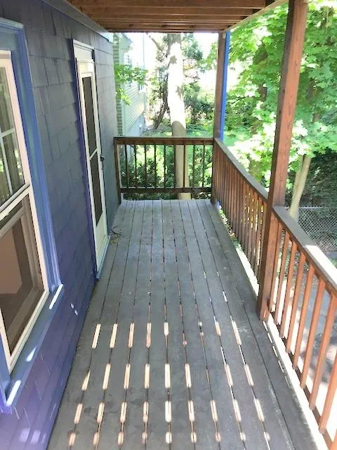 25 Laurel St, Arlington Heights