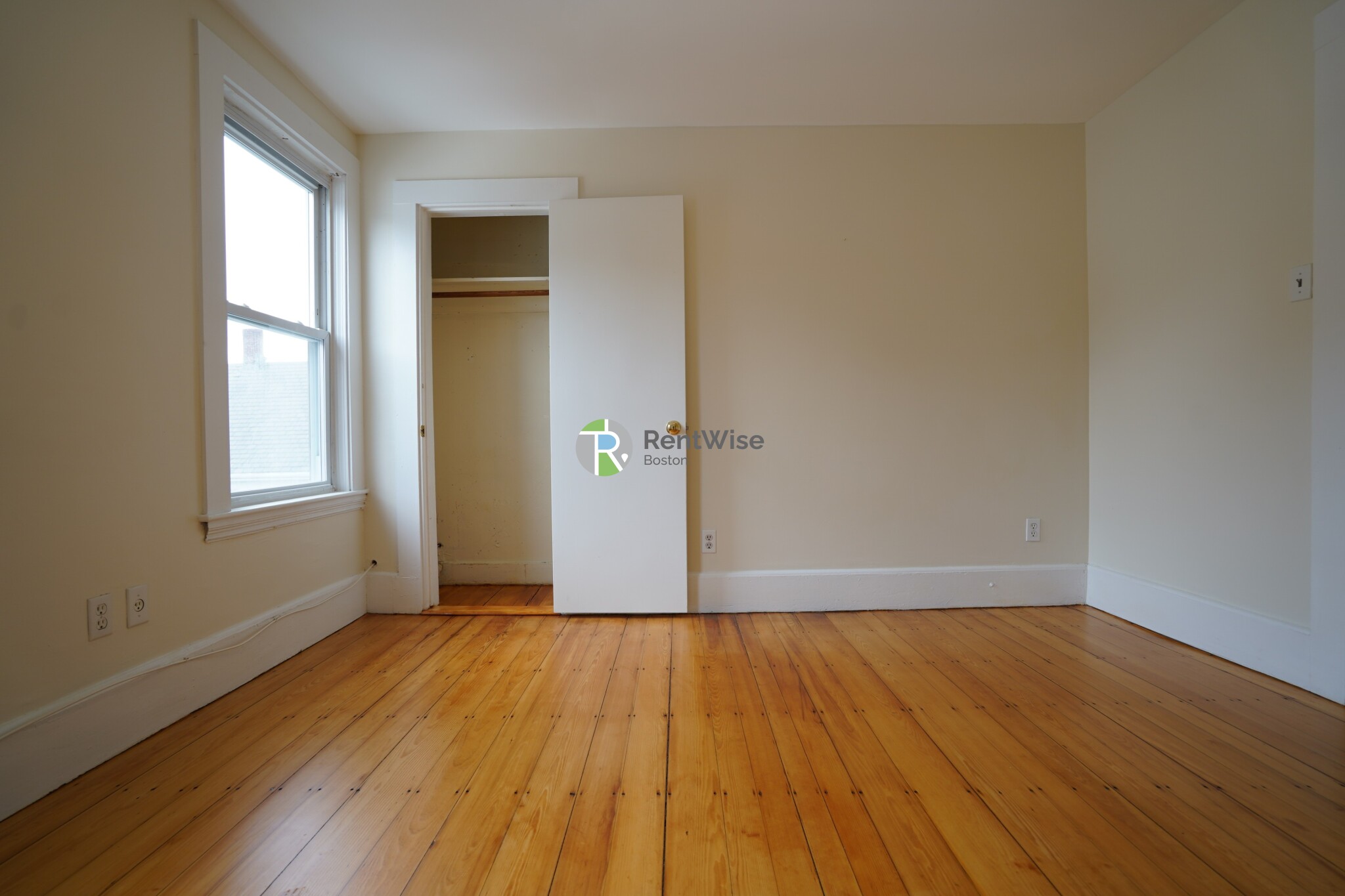 21 Plainfield St, Jamaica Plain