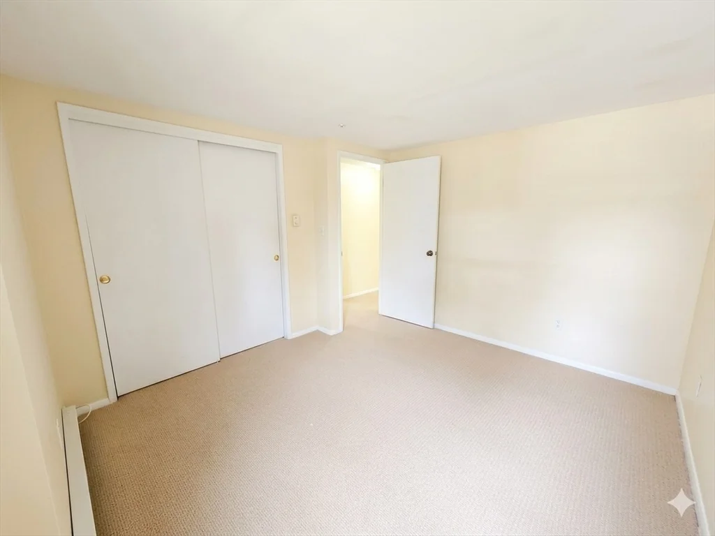 870 Haverhill St, Rowley