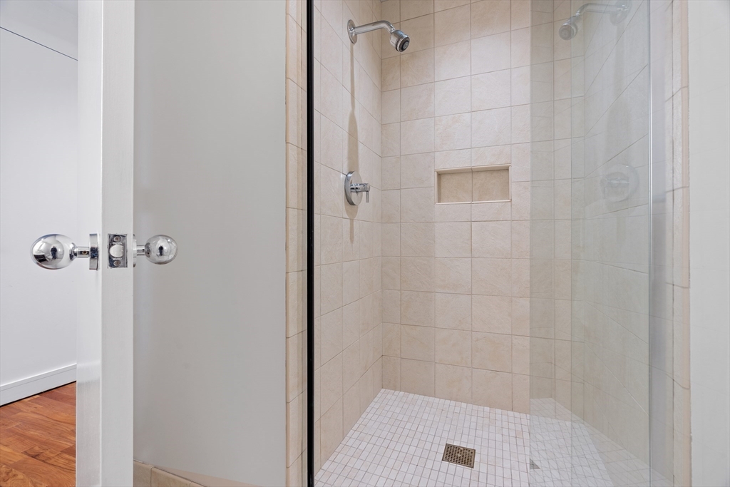 500 Atlantic Ave, Waterfront