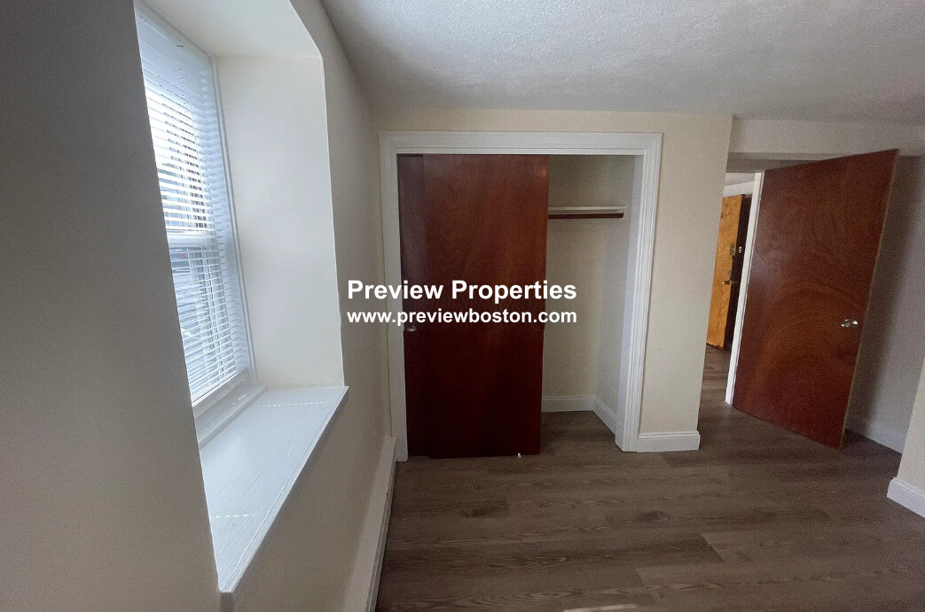 168 North Beacon St, Brighton