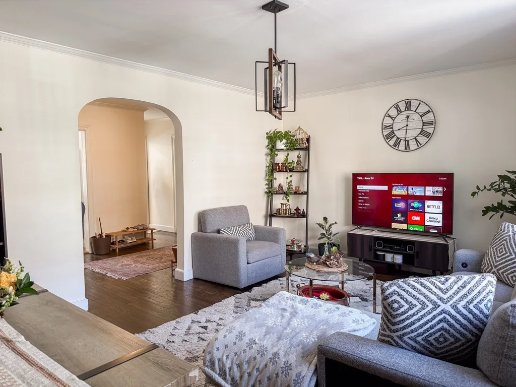 84 Strathmore Rd, Brighton