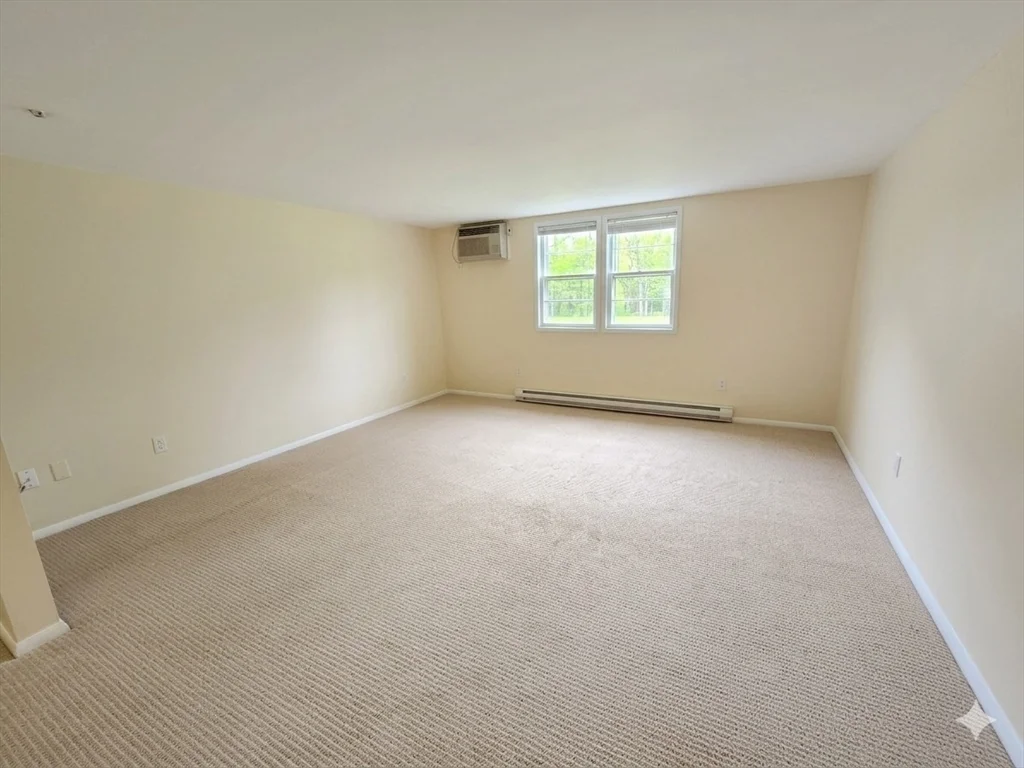 870 Haverhill St, Rowley