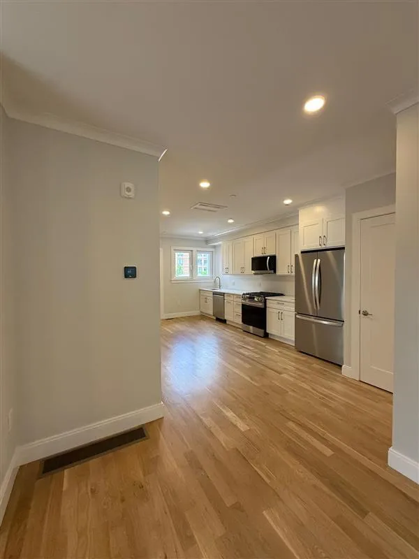 35 Gore St, East Cambridge