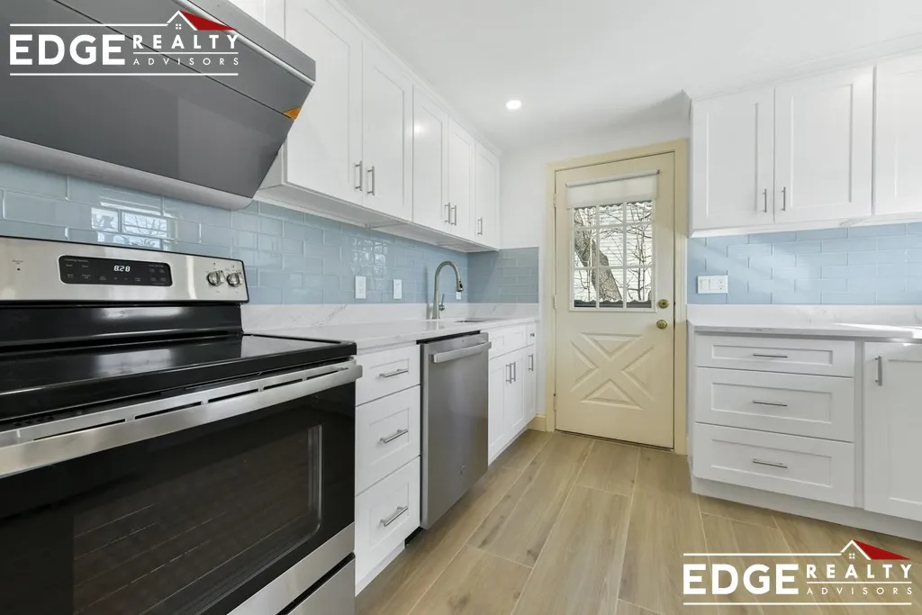 105 Hamilton Rd, Cedarwood