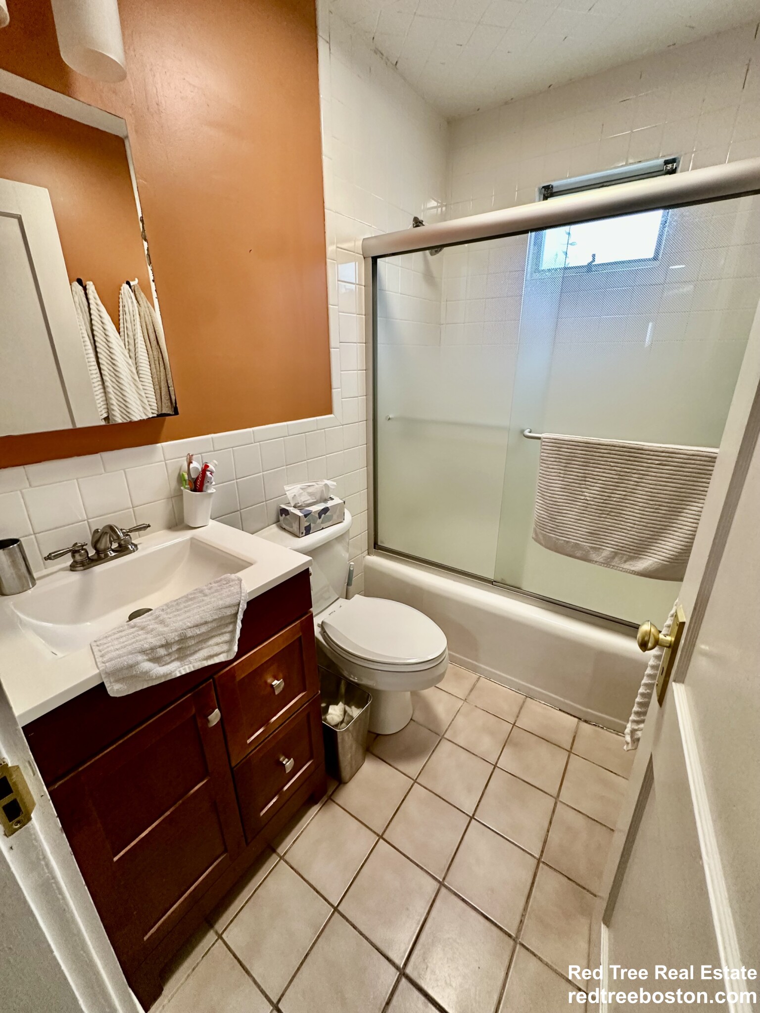 2 Priscilla Rd, Brighton