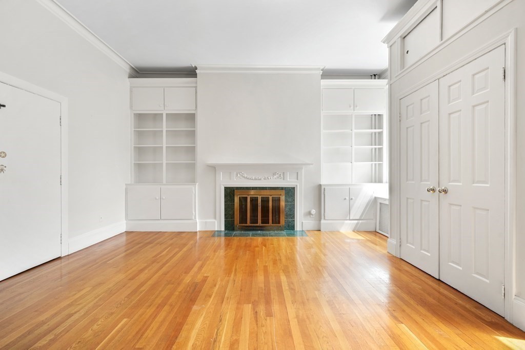 230 Beacon St, Back Bay