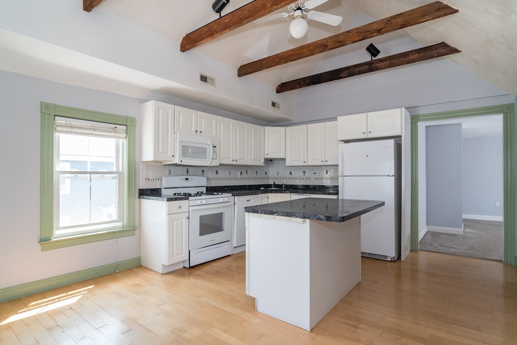 41 W Central, Natick