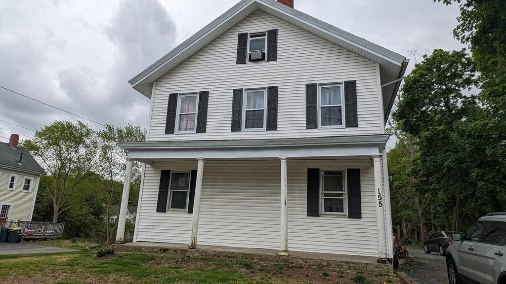 155 Centre Ave, Abington