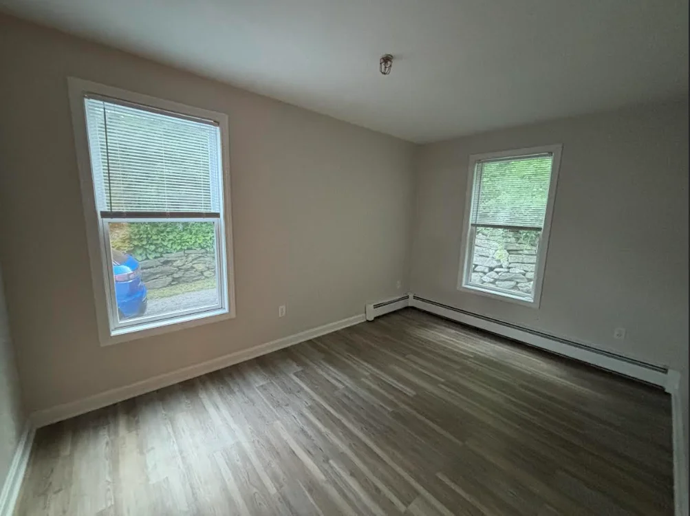 26 High St, Millbury