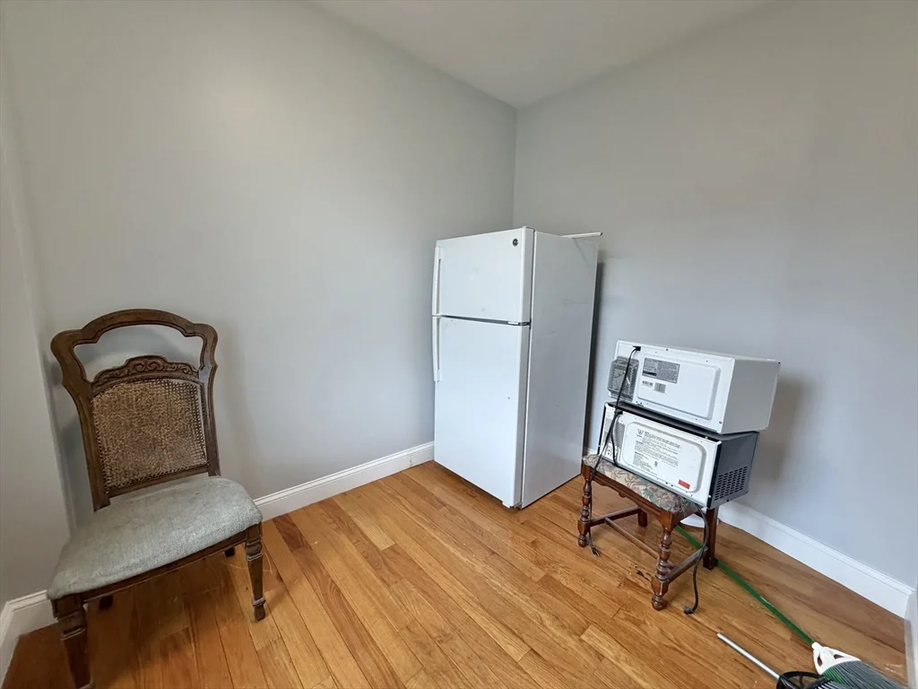 786 Moody St, Waltham