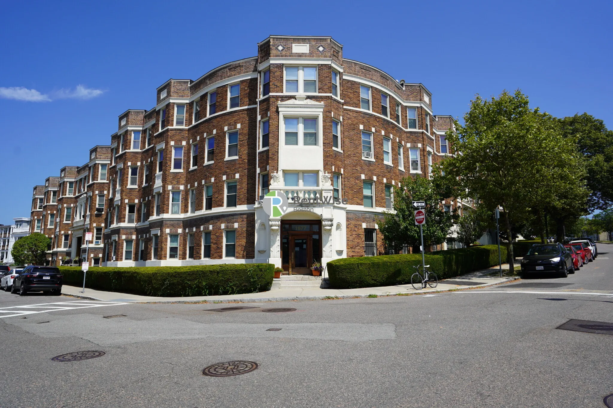 1677 Commonwealth Ave, Brighton