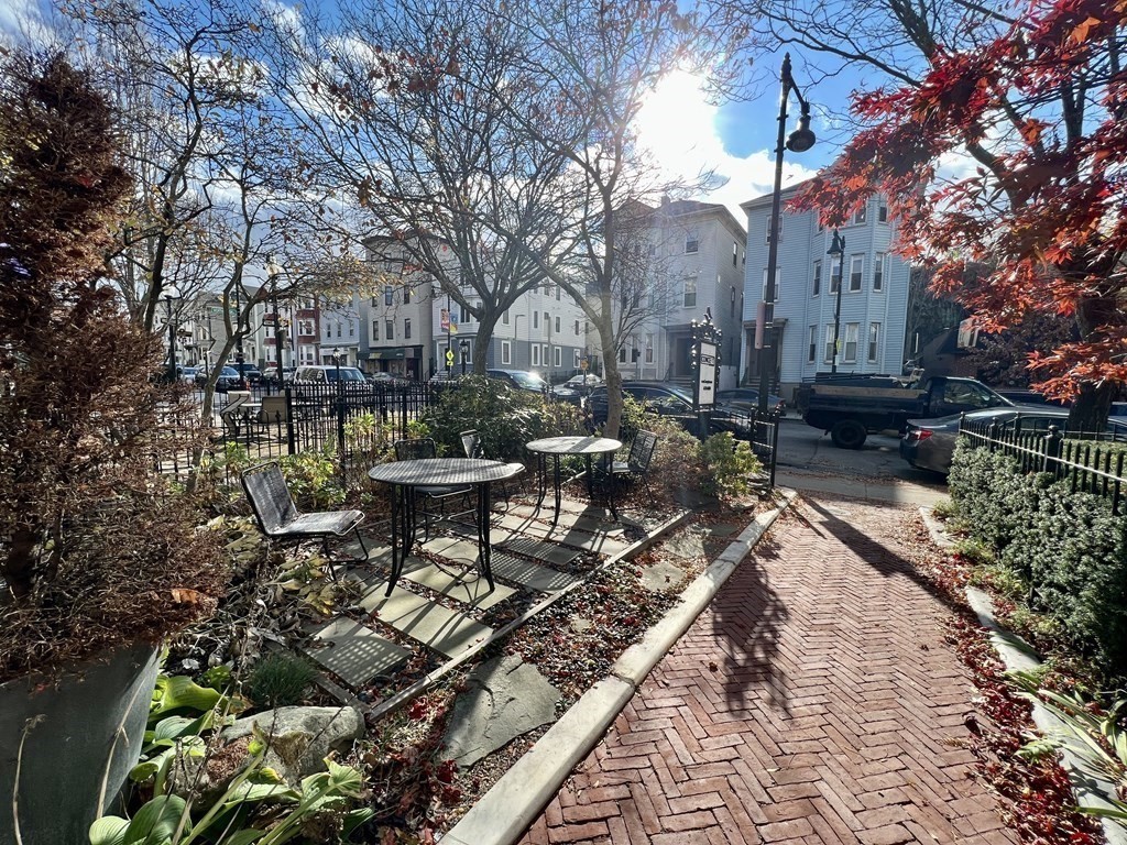 1607 Tremont St, Mission Hill