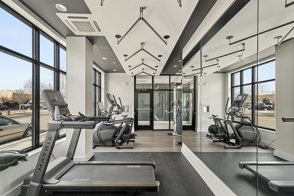 301 Border St, East Boston