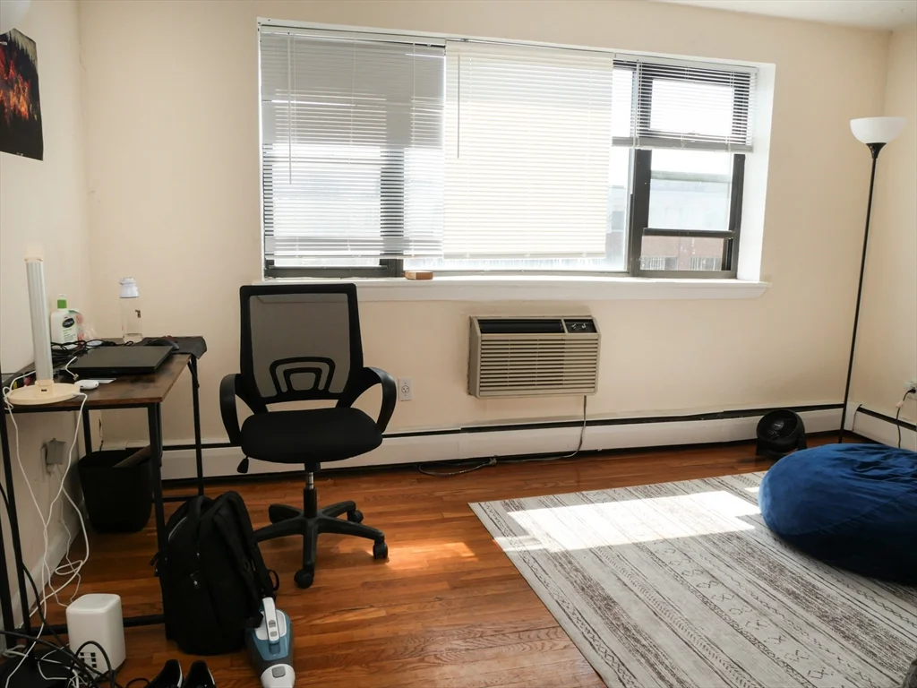 1039 Commonwealth Ave, Allston