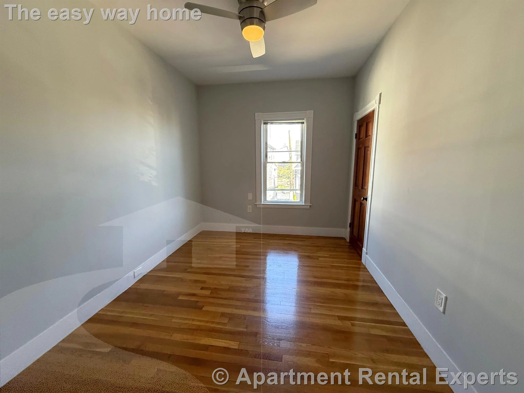 7 Leyden Ave, Magoun Square